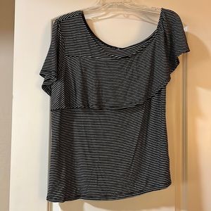 Women’s Large Asymmetrical/Off the Shoulder Striped Blouse